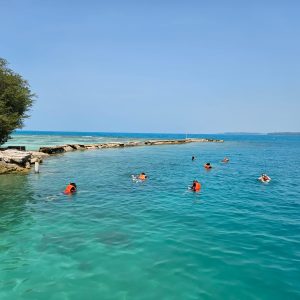 Pulau Pelangi Resort